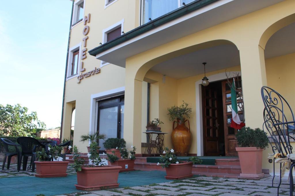Hotel Girasole Civitanova Marche Exterior foto